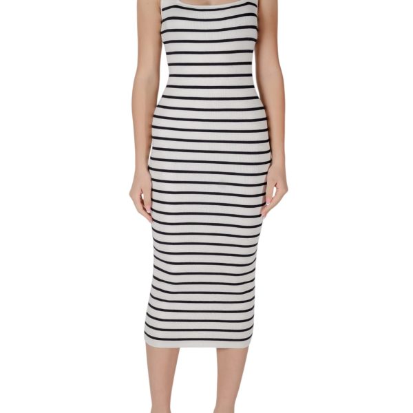 Morgan De Toi Рокли Жени