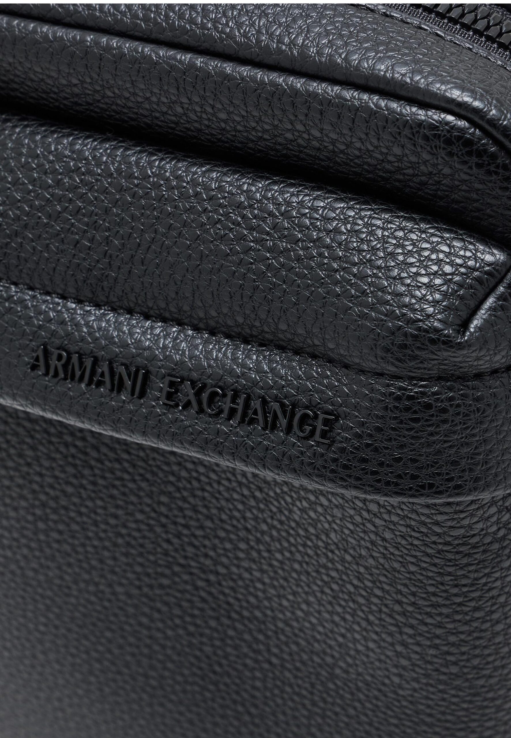 Armani Exchange Чанта МЪЖe - Image 2